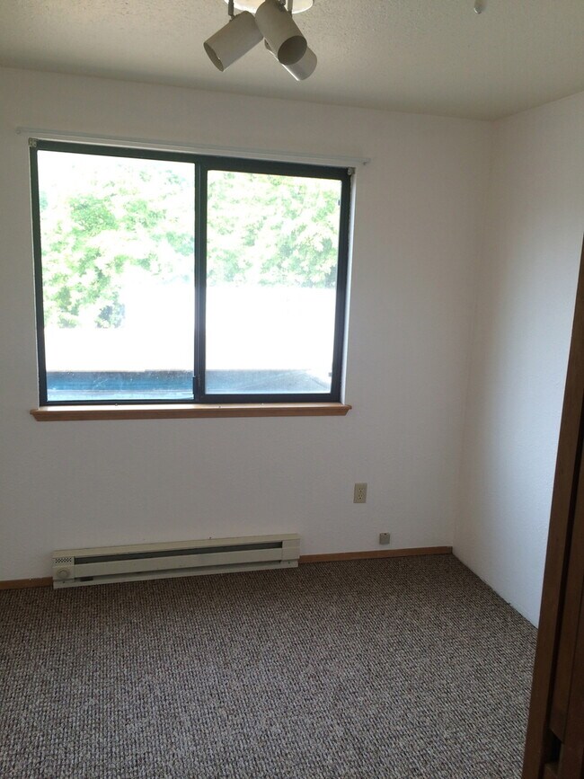 Foto del edificio - 4 Bedroom Home Under Radio Hill