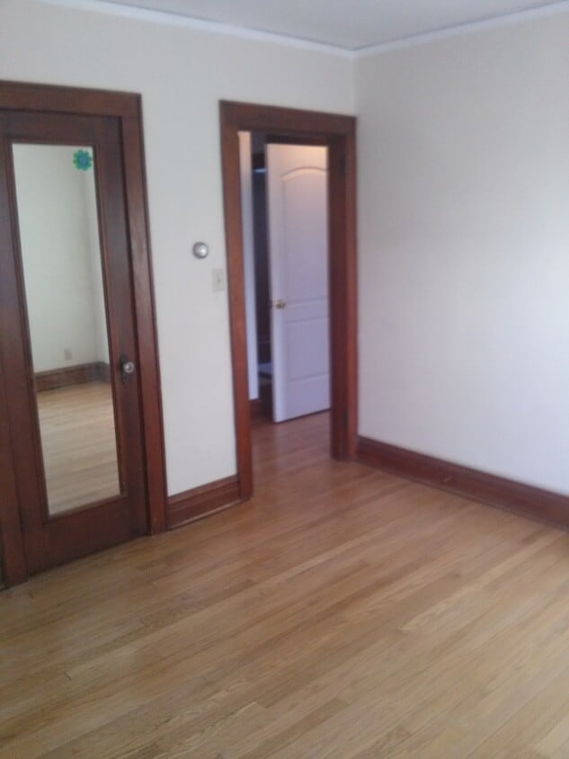 Primary Photo - 210 S Randall Ave