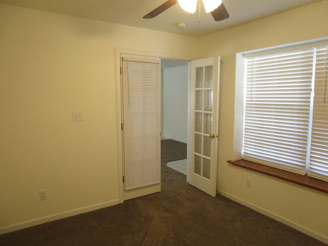 Building Photo - 1723 Juniper Dr