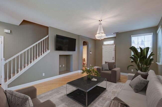 Building Photo - Spacious 4 Bedroom Home in North Clovis Ga...