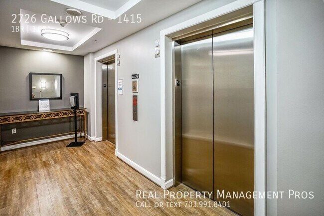 Foto del edificio - 2726 Gallows Rd