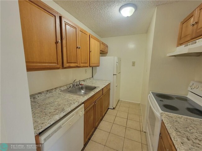 Foto del edificio - 1133 Benoist Farms Rd