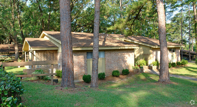 Building Photo - Miccosukee Hills Apartments