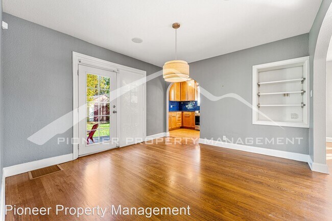 Foto del edificio - 3 br, 2 bath House - 2612 Elizabeth St