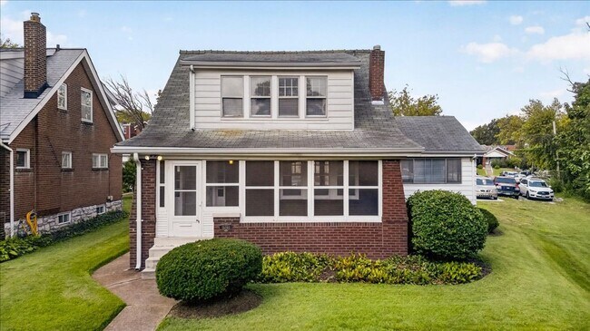 Building Photo - 5203 Windsor Pkwy