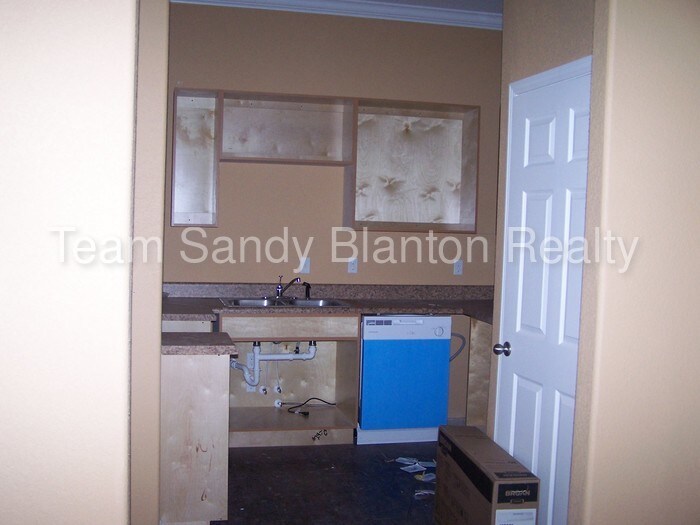 Primary Photo - 7071 Lake Joanne Dr