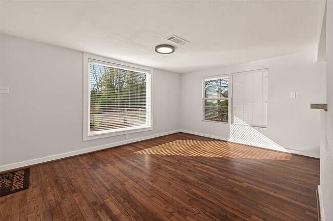 Foto del edificio - 754 Prosper St