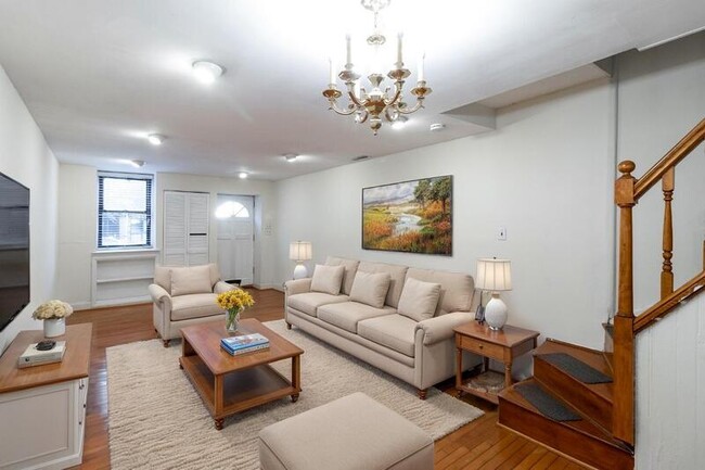 Photo - 726 S Wolfe St Townhome