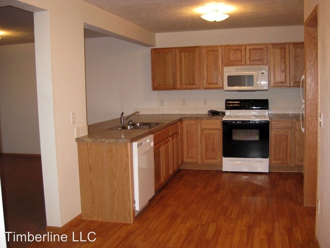 Building Photo - 7300 N 18th St