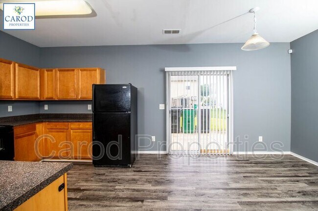 Foto del edificio - 8630 Redding Glen Dr.
