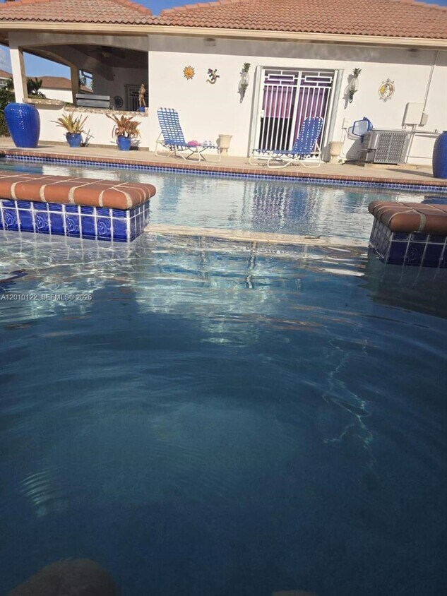 Foto del edificio - 730 NW 123rd Ave