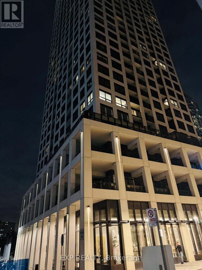 Building Photo - 30 Elm Dr W