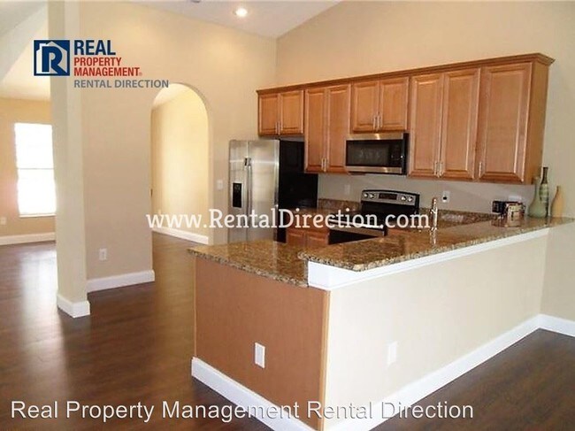 Building Photo - 11460 Waterford Village Ct