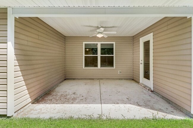 Building Photo - Hartford - Statesboro 3 Bed 2 Bath