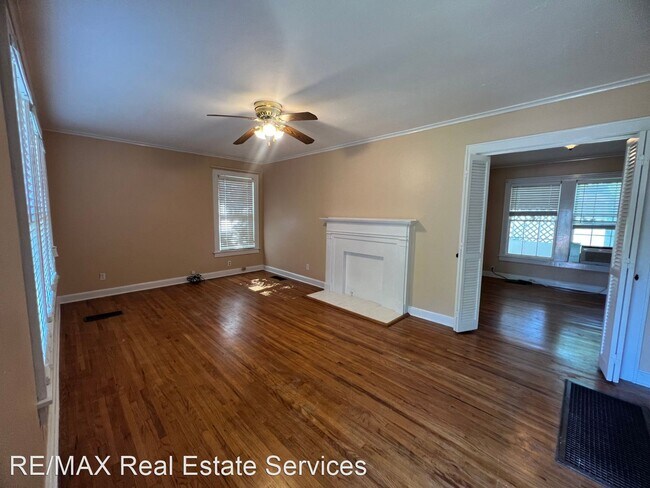 Building Photo - 2 br, 1 bath House - 202 East McCormick
