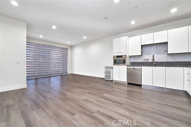 Foto del edificio - 900 S Kenmore Ave