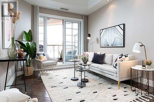 Building Photo - 21 Burkebrook Pl