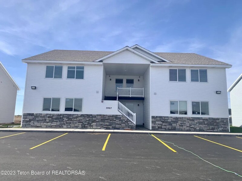Foto principal - 5907 N Silver Fox Rd