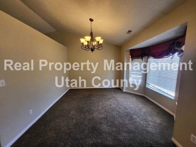 Building Photo - Short term lease with option to renew