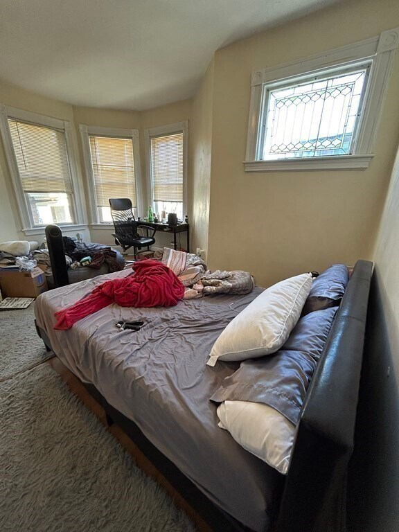 Foto del edificio - 76 Parker Hill Ave