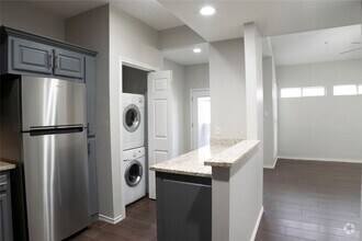 Building Photo - 4104 N Hall St
