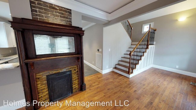 Building Photo - 207 16th St