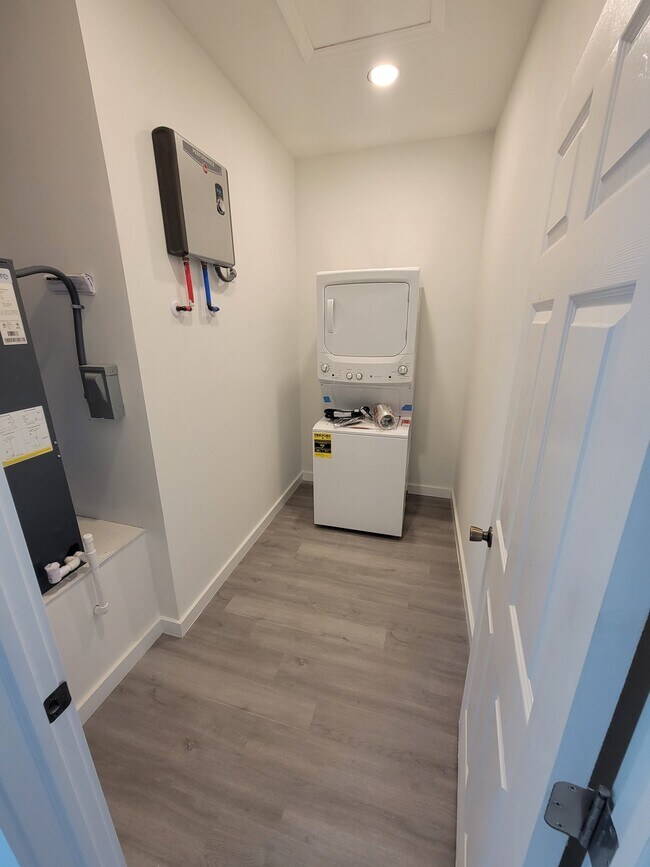 Foto del edificio - 2457 Haven St