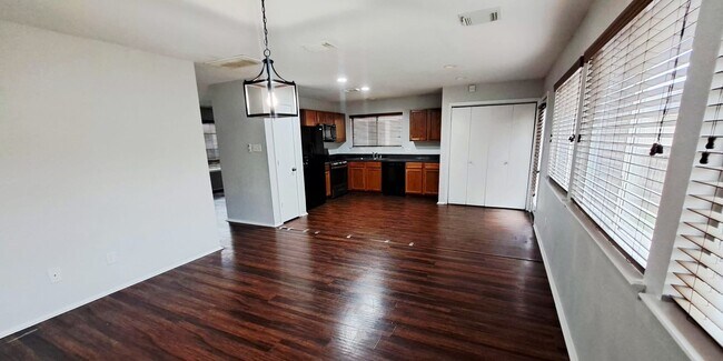 Foto del edificio - 955 Verde Trails Dr