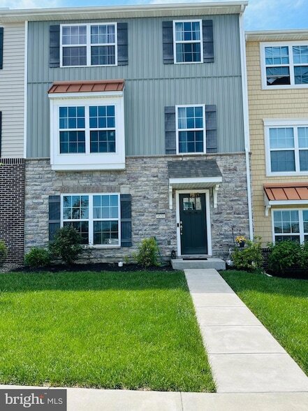 Foto del edificio - 4530 Wild Orchid Ln
