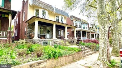 Building Photo - 325 W Seymour St