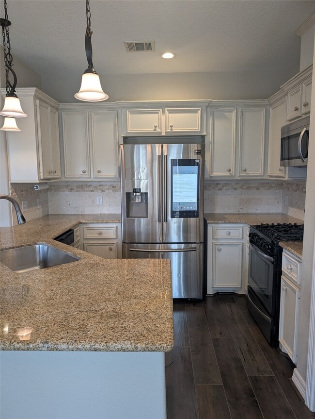 Building Photo - 4222 5th St