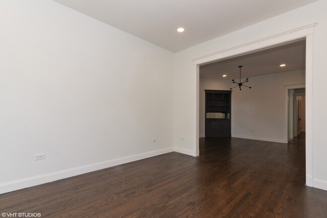 Foto del edificio - 2843 W Fletcher St