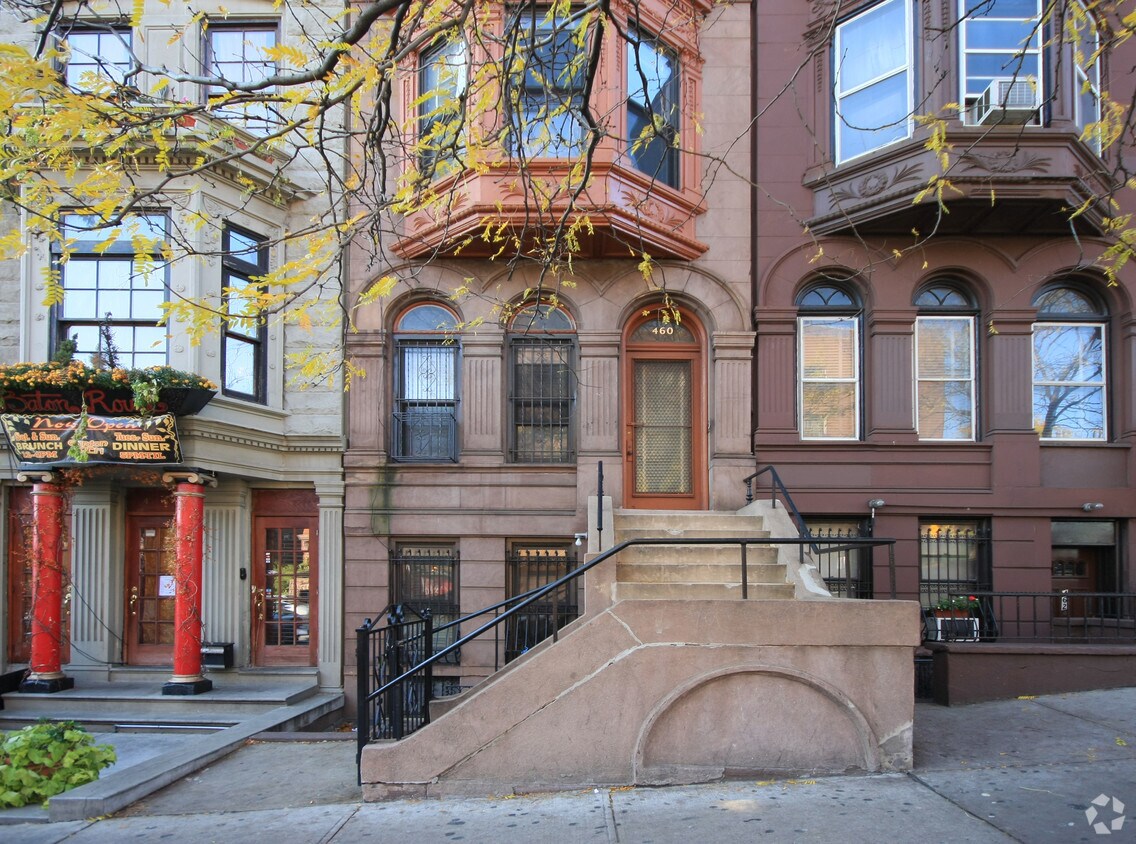 Building Photo - 460 W 145th St