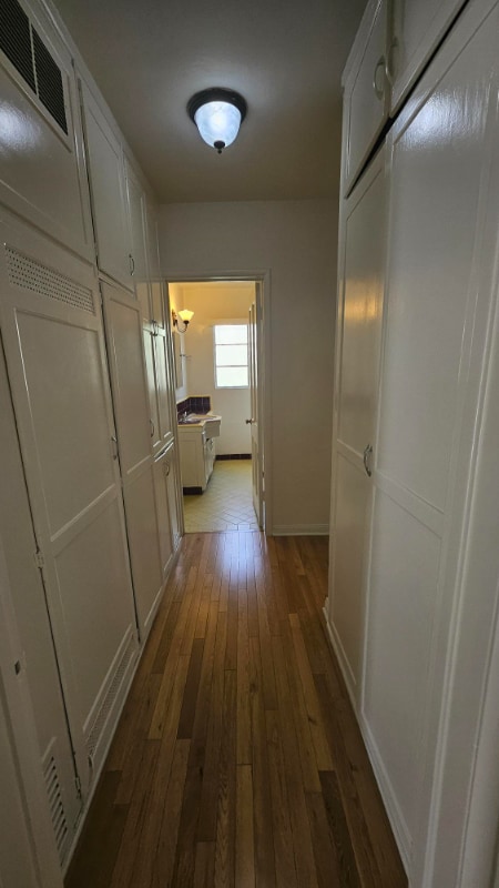 Building Photo - 4221 Los Feliz Blvd