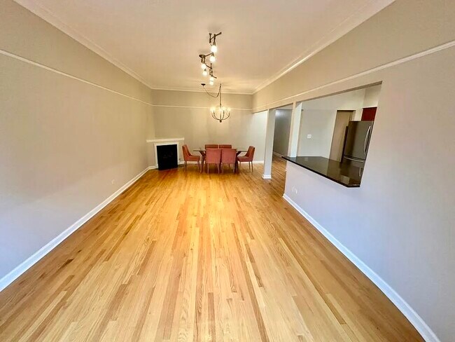 Foto del edificio - 4053 N Sheridan Rd