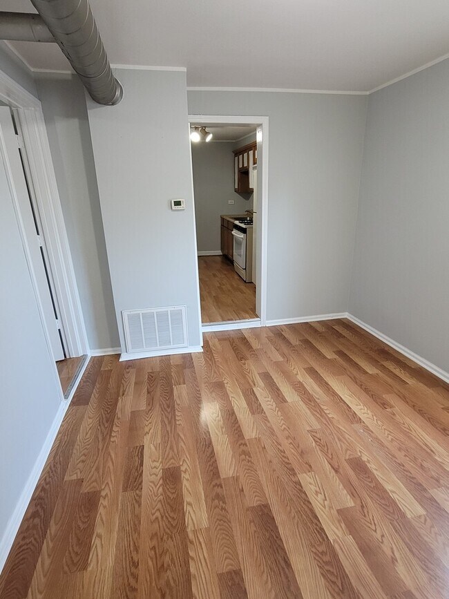 Building Photo - 1653 W Superior St