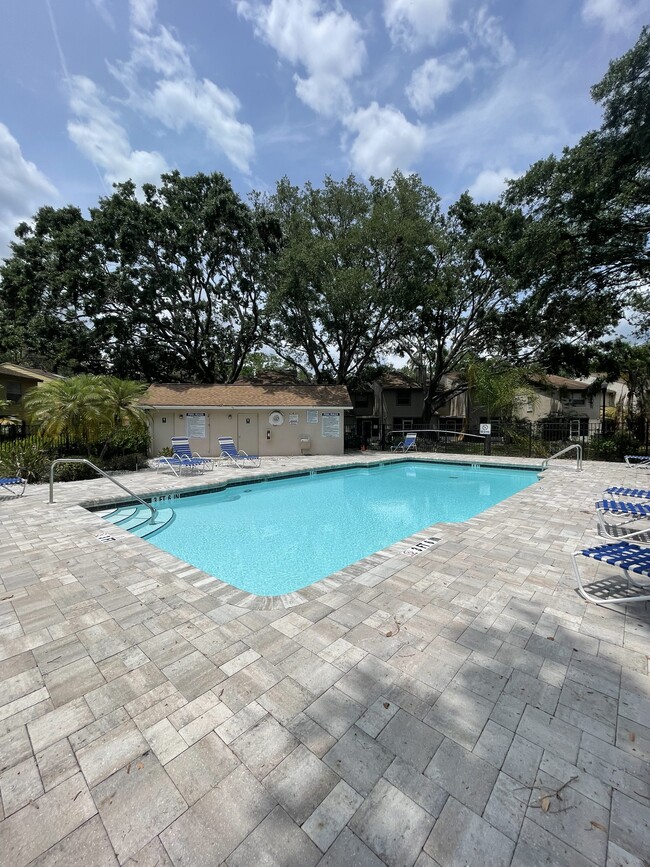 Building Photo - 2105 Fletchers Point Cir