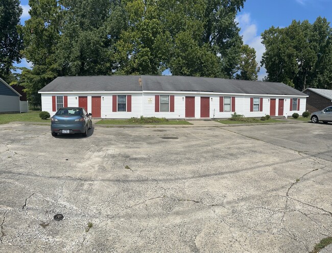 Building Photo - 1402 Hooker Rd