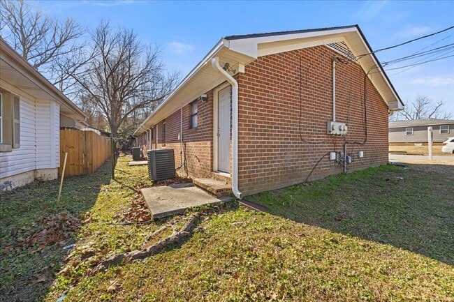 Building Photo - 1601 Betz St