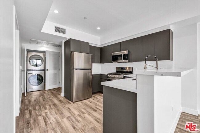 Foto del edificio - 1537 S Wilton Pl