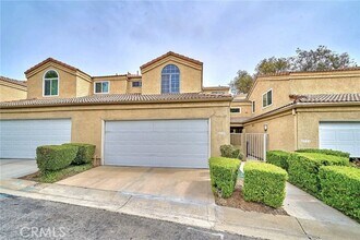 Building Photo - 2690 Vista Monte Cir
