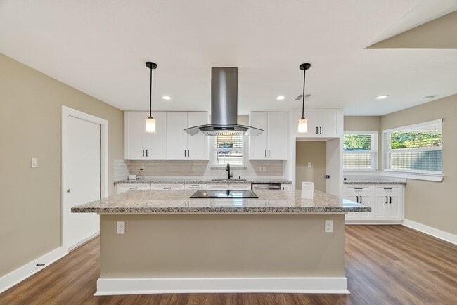 Foto del edificio - 2103 Woodway Dr