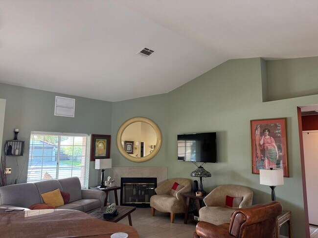 Building Photo - 68640 Tachevah Dr