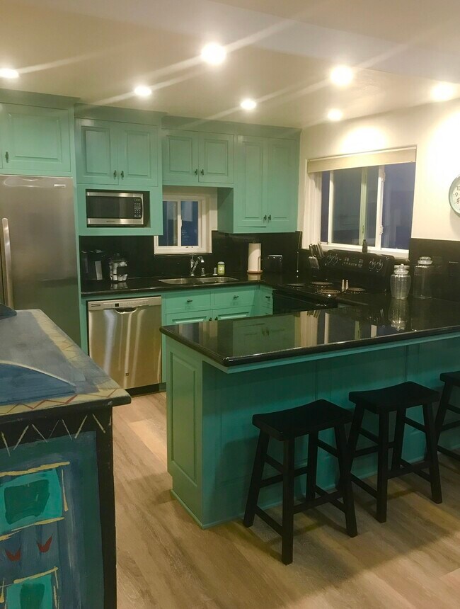 Foto del edificio - 1460 Seacoast Dr