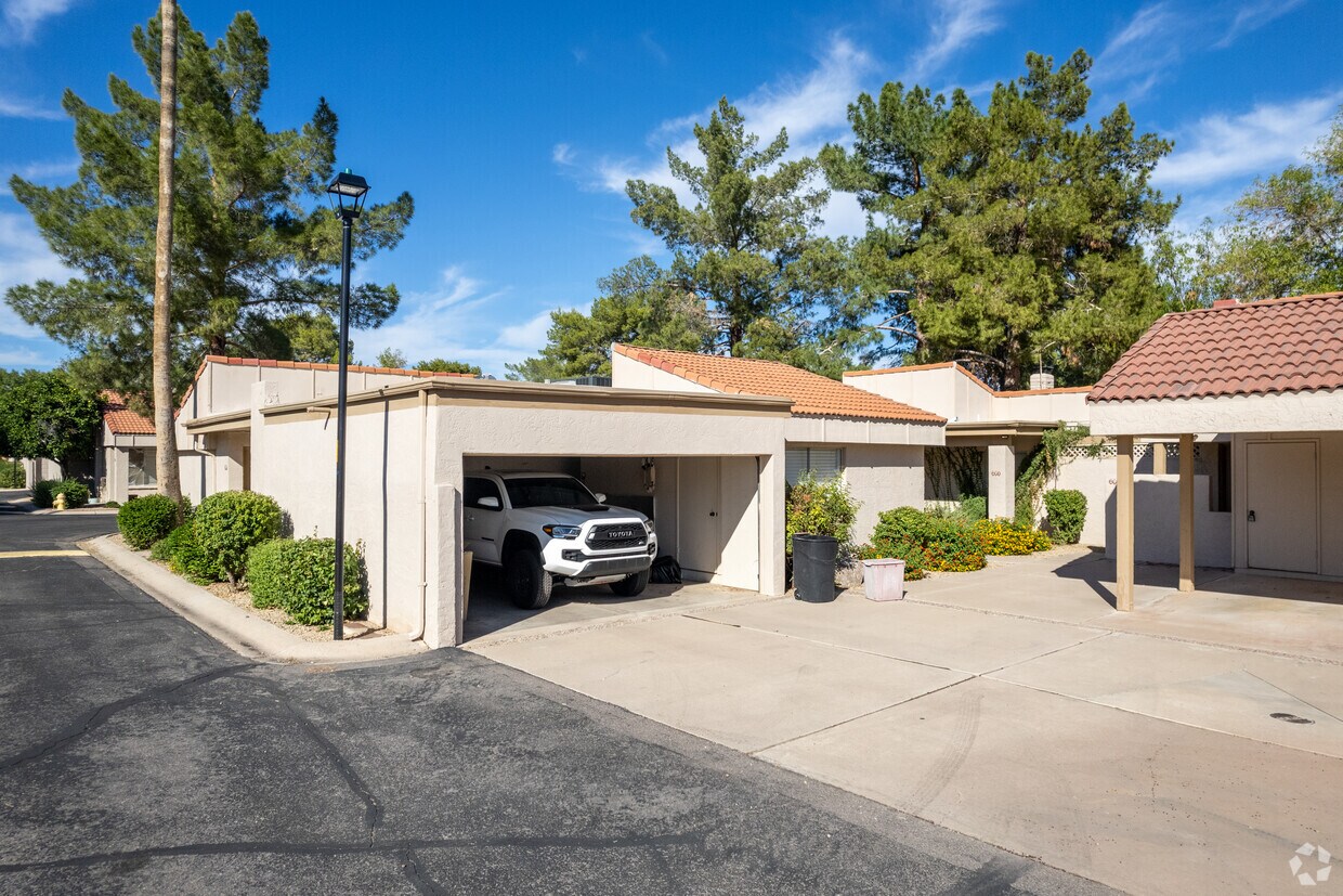 Colony of Scottsdale Apartments in Scottsdale, AZ