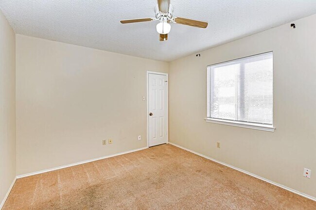 Foto del edificio - 17115 Gunnison Springs Dr