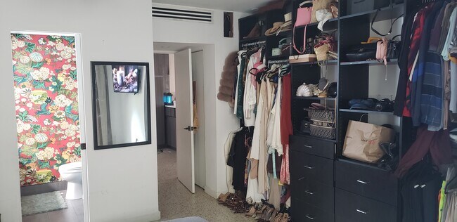 Foto del edificio - 1120 7th St