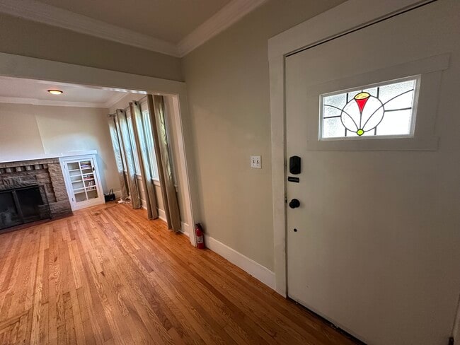 Building Photo - 2755 Vallecito Pl
