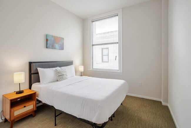 Foto del edificio - 9-JAN-JAN E 4th St