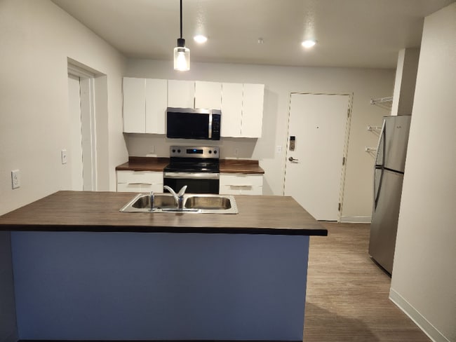 Building Photo - 211 1st Ave NW